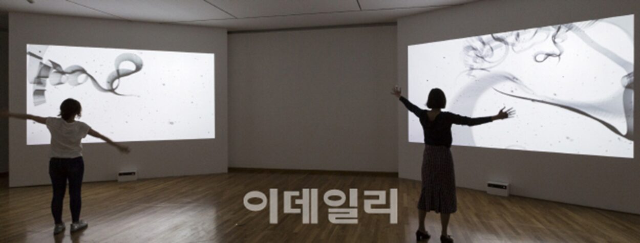 문준용 작품 : 비행